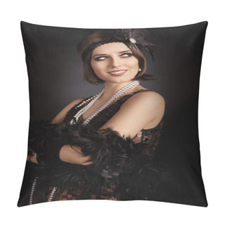 Personality  Beautiful Retro Woman From The Roaring 20s Ready To Party Pillow Covers