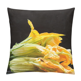 Personality  Fresh Zucchini Flowers Pillow Covers