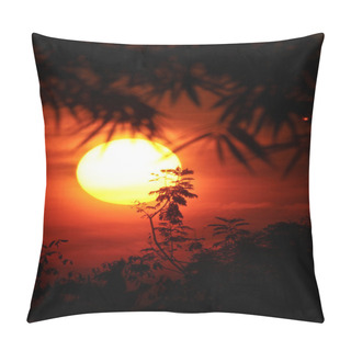 Personality  Sun And Silhouette Pillow Covers