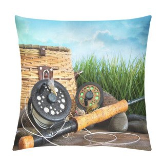 Personality  Flly Fishing Equipment And Basket Pillow Covers