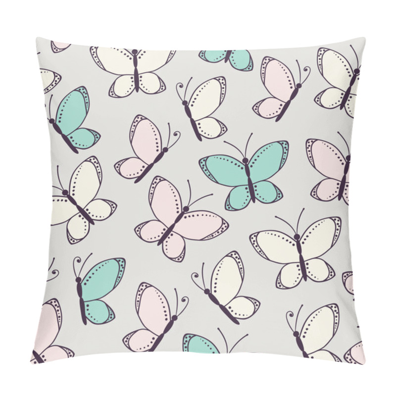 Personality  Seamless pattern background with butterflies pillow covers