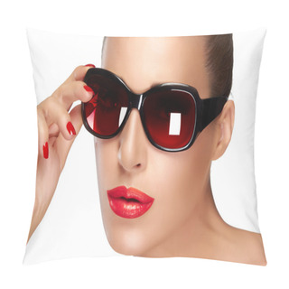 Personality  Beautiful Model In Black Fashion Sunglasses. Bright Makeup And M Pillow Covers
