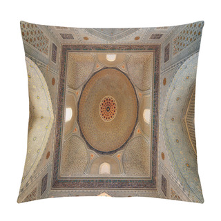 Personality  Bibi-Khanym Mosque From The Old Silk Road In Samarkand, Uzbekistan Pillow Covers