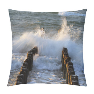 Personality  Breakwater And Waves On A Windy Day Pillow Covers