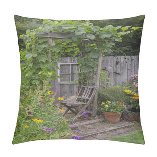 Personality  Backyard Hideaway Pillow Covers