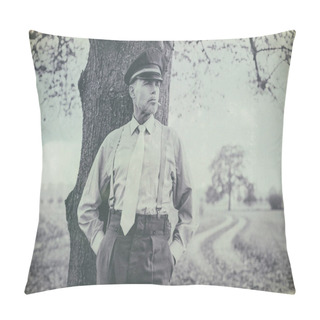 Personality  Military Officer Smoking Cigarette Pillow Covers