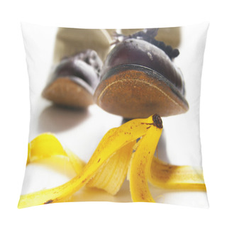 Personality  Slip And Fall Pillow Covers