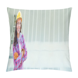 Personality  Female Contractor Wearing Hard Hat Against Dywall Banner Background With Ladder. Pillow Covers
