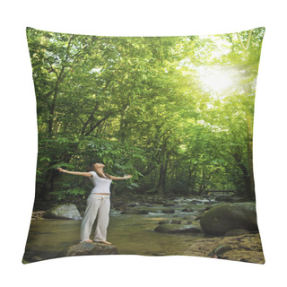 Personality  Enjoying The Nature Pillow Covers