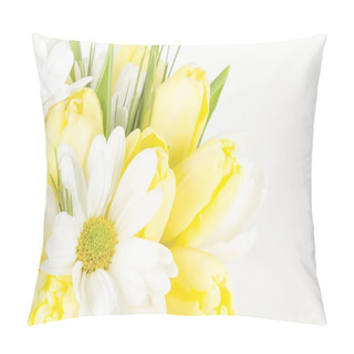 Personality  Yellow And White Flowers Close Up Pillow Covers