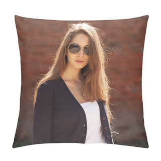 Personality  Cute Little Girl Wearing Sunglasses Pillow Covers