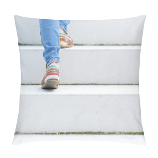 Personality  Female Walking Upstairs Pillow Covers
