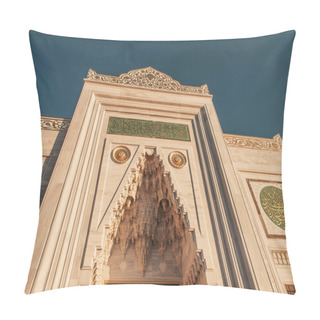 Personality  Exterior Of Mihrimah Sultan Mosque With Decorated Arch Entrance, Istanbul, Turkey Pillow Covers