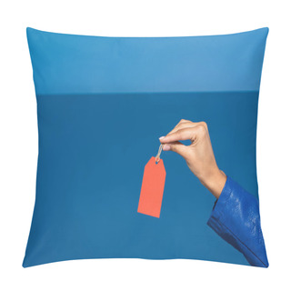 Personality  Cropped View Of African American Woman Holding Red Empty Label On Blue Background Pillow Covers