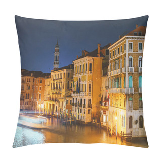 Personality  Scenic Views Of Venice Italy Pillow Covers