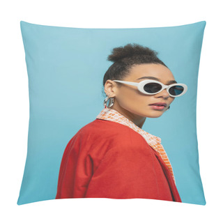 Personality  Eye-catching African American Model In Vibrant Outfit And Sunglasses On Blue Background, Portrait Pillow Covers