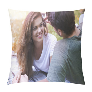 Personality  Couple In Love On Romantic Date Pillow Covers