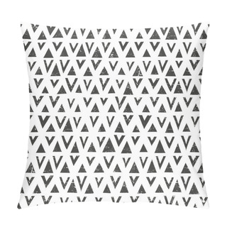 Personality  Vector Hand Drawn Pattern With Triangles. Seamless Geometric Background With Grunge Texture. Pillow Covers