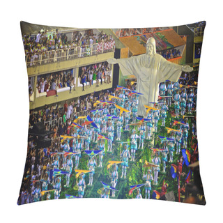 Personality  Carnival Performers At The Sambadrome Marqu��s De Sapuca��, Rio  Pillow Covers