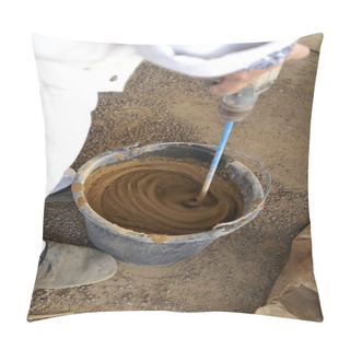 Personality  Grinding Clay Pot With A Brush Pillow Covers