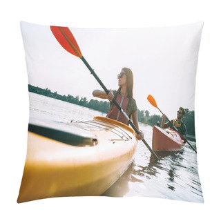 Personality  Beautiful Couple Kayaking On River Together Pillow Covers
