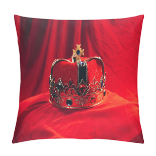 Personality  Ancient Golden Crown With Gemstones On Red Cloth Pillow Covers