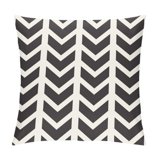 Personality  Seamless Vector Pattern. Abstract Geometric Lattice Background. Rhythmic Zigzag Structure. Monochrome Stylish Texture With Lines. Pillow Covers