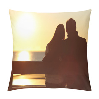 Personality  Back View Of A Couple Watching Sun On The Beach Pillow Covers
