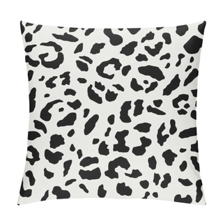 Personality  Abstract Animal Skin, Leopard Seamless Pattern. Jaguar Or Cheetah Fur. Black And White Seamless Camouflage Background. Vector Pillow Covers