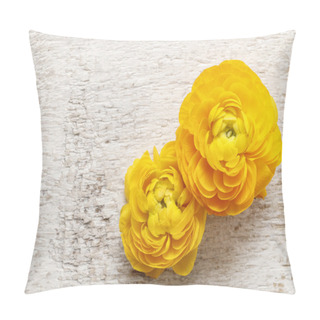 Personality  Yellow Persian Buttercup Flowers (ranunculus) On Wooden Backgrou Pillow Covers