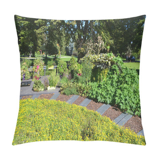Personality  Garden Pillow Covers
