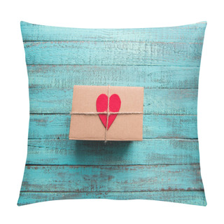 Personality  Gift Box With Red Heart Pillow Covers