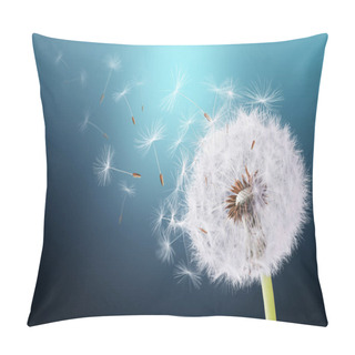 Personality  Dandelion Flying On Blue Background Pillow Covers