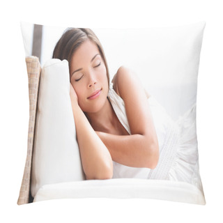 Personality  Sleeping Beauty Woman On Sofa - Sleep In Dress Pillow Covers