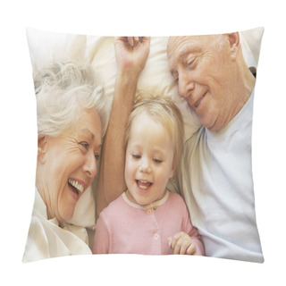 Personality  Grandparents Cuddling Granddaughter In Bed Pillow Covers