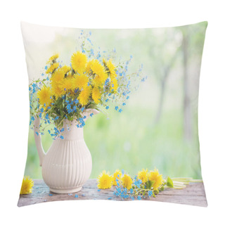 Personality  Bouquet With Forget-me-not And Dandelions Pillow Covers
