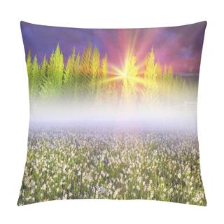 Personality  Spring Flowers Daffodils Pillow Covers