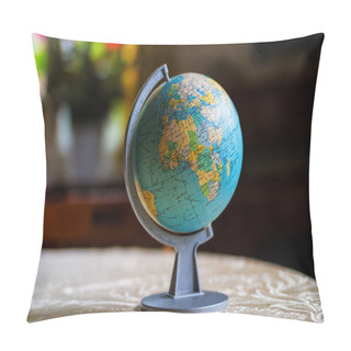 Personality  Old Globe Pillow Covers