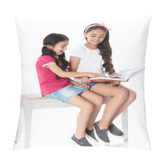 Personality  Girl Reading A Book Pillow Covers