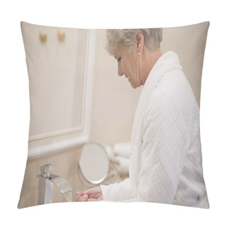 Personality  Mature Woman Washing Hands Pillow Covers