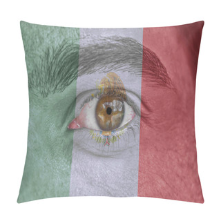 Personality  Human Face And Eye Painted With Flag Of Mexico Pillow Covers