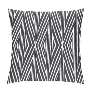 Personality  Geometric Seamless Pattern. Black Symmetrical Kaleidoscope Background. Superb Decorative Design Element For Background. Hand Drawn Geometric Seamless Design. Pillow Covers