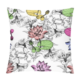Personality  Water Lily Flowers On Pond Pillow Covers