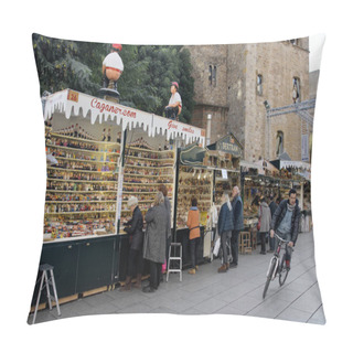 Personality  Santa Llucia Christmas Market In Barcelona, Spain Pillow Covers