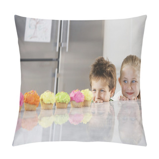 Personality  Kids Peeking At Cupcakes Pillow Covers