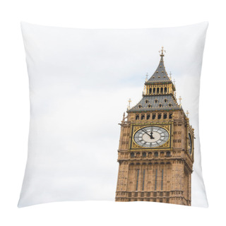 Personality  Big Ben, Or St Stephen's Tower, In Westminster, London, UK Pillow Covers