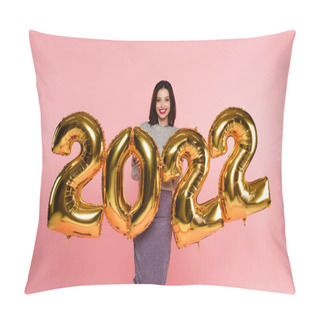 Personality  Happy Stylish Woman Standing Near Balloons In Shape Of 2022 Numbers Isolated On Pink  Pillow Covers