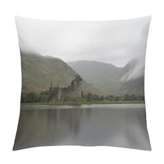 Personality  The Ruins Of Historic Kilchurn Castle And View On Loch Awe Pillow Covers
