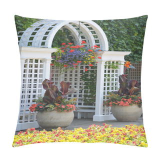 Personality  White Garden Archway Pillow Covers