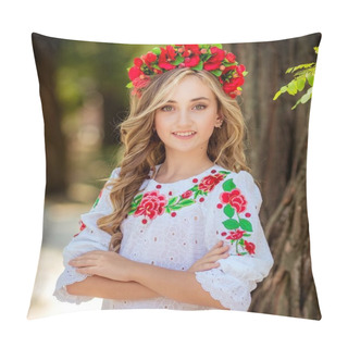 Personality  Beautiful Ukrainian Girl Pillow Covers